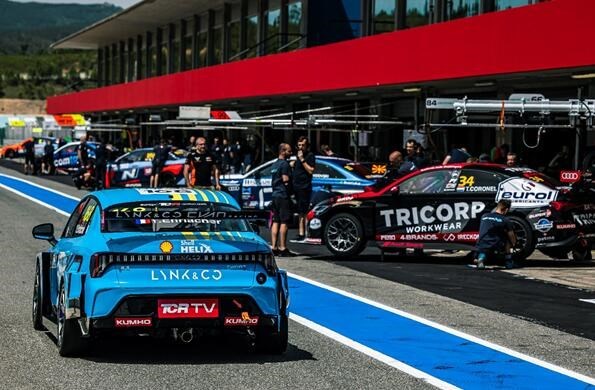 2023赛季TCR揭幕战打响,领克车队迎来开门红 2023赛季TCR揭幕战打响,领克车队迎来开门红